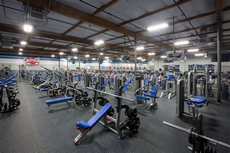 Crunch northridge - The Crunch gym in Northridge, CA fuses fitness and fun with certified personal trainers, awesome group fitness classes, a “no judgments” philosophy, and gym memberships starting at $9.95 a month.